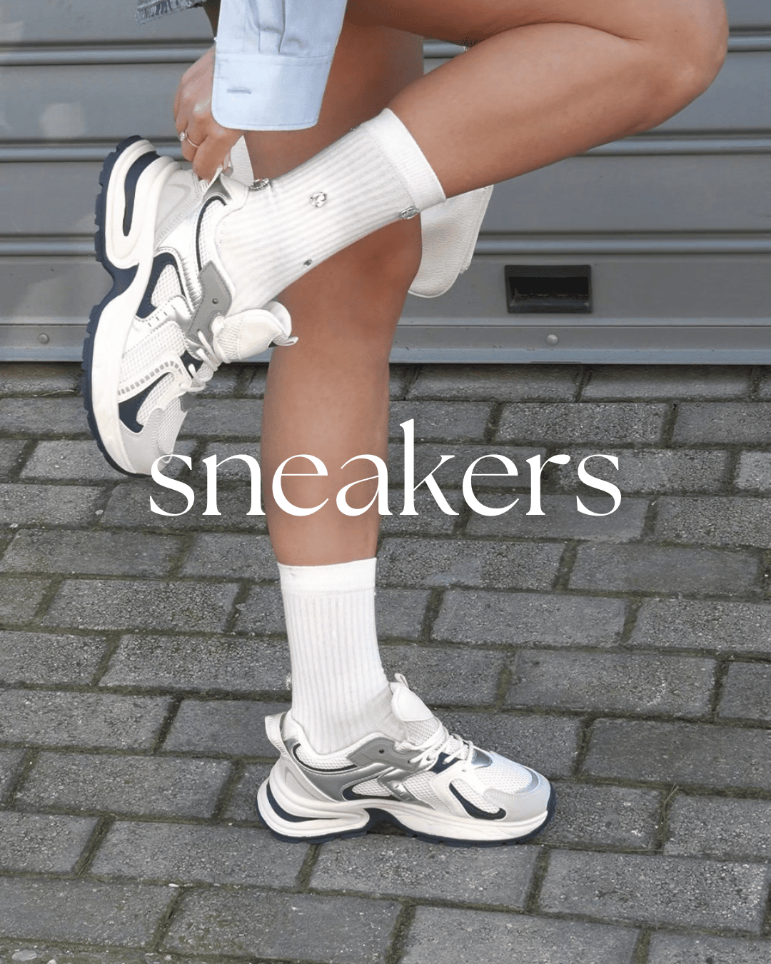 SNEAKERS